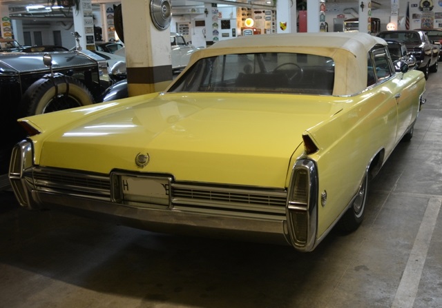 p0050 Cadillac Eldorado amarillo crema tras