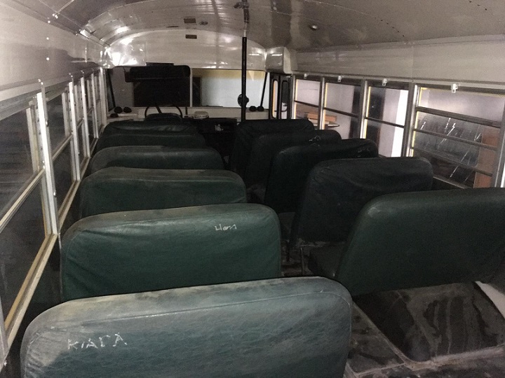PA005 Alquiler School Bus Tyreaction Interior 2